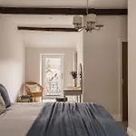 Apartment Tyson Place, 2 Bed Renovated Apartment, *