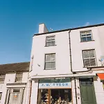 Tyson Place, 2 Bed Renovated Apartment, Apartment
