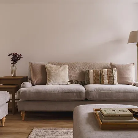 Tyson Place, 2 Bed Renovated Apartment, Lägenhet Ambleside