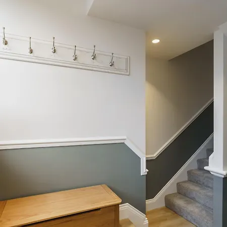 Tyson Place, 2 Bed Renovated Apartment, Lägenhet