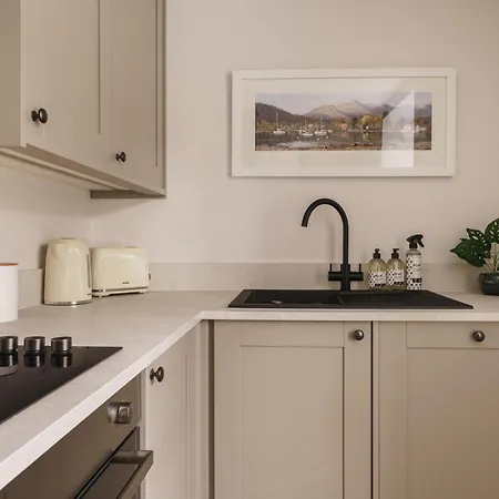 Tyson Place, 2 Bed Renovated Apartment, Ambleside