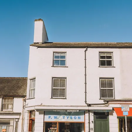 Tyson Place, 2 Bed Renovated Apartment, Διαμέρισμα